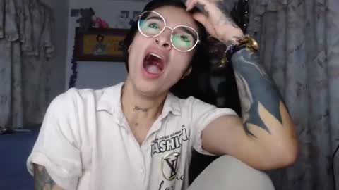 lil palacio online show from 12-14-24, 04:01