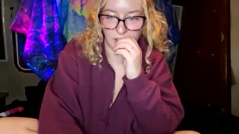 Snapshot of lilpies chatting on 12-01-25, 05:56 LilPies online show from 12-01-25, 05:56