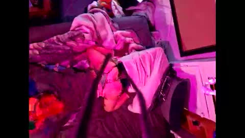 lilpluto12 online show from 12-10-24, 06:44