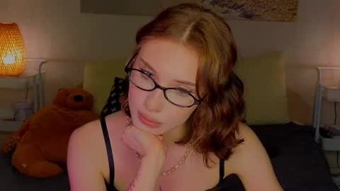 Snapshot of lilpupsonish chatting on 02-21-25, 10:37 Jesse and Grace online show from 02-21-25, 10:37