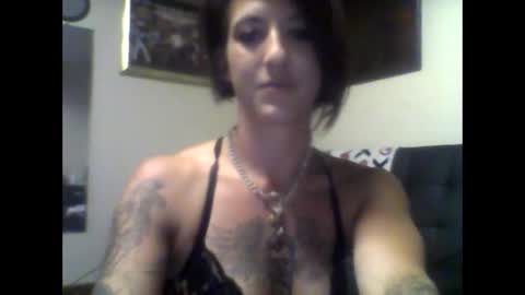 Snapshot of lilrissbaby chatting on 05-05-26, 03:03 lilrissbaby online show from 05-05-26, 03:03