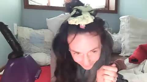 Snapshot of lilrosiedoll chatting on 12-12-24, 05:26 Lilrosiedoll online show from 12-12-24, 05:26