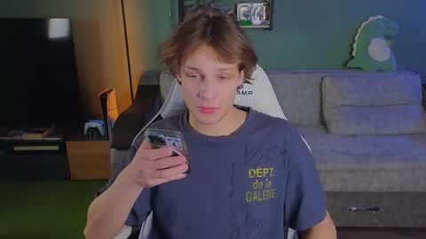 lilteddyboy online show from 10-19-25, 02:40