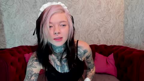 Snapshot of lilu_kayden chatting on 12-27-24, 04:10 Little slave Kayden online show from 12-27-24, 04:10