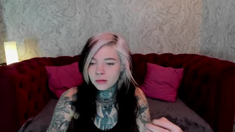 Snapshot of lilu_kayden chatting on 01-04-25, 02:25 Little slave Kayden online show from 01-04-25, 02:25