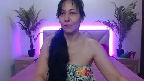 Snapshot of lilugrants chatting on 11-25-25, 08:20 lilugrants online show from 11-25-25, 08:20