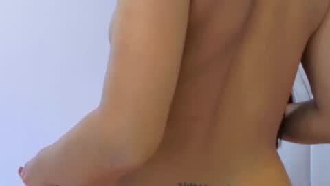Snapshot of lily__star chatting on 06-18-26, 09:14 lily online show from 06-18-26, 09:14