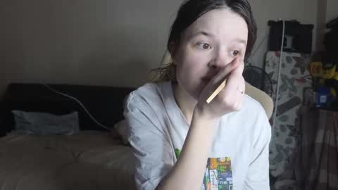 Snapshot of lily_and_jake chatting on 11-22-25, 05:28 lily_and_jake online show from 11-22-25, 05:28