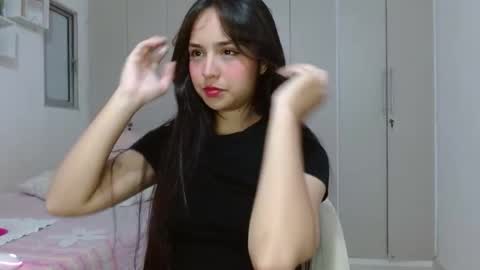 Snapshot of lily_crushx chatting on 12-01-25, 07:46 Lirio online show from 12-01-25, 07:46