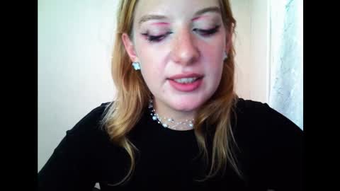 Snapshot of lily_ember chatting on 09-18-25, 08:11 lily_ember online show from 09-18-25, 08:11