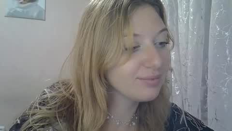 Snapshot of lily_ember chatting on 10-05-25, 07:01 lily_ember online show from 10-05-25, 07:01