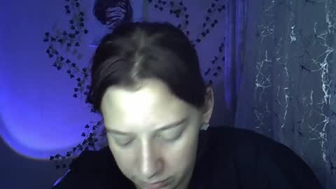 Snapshot of lily_ember chatting on 11-02-25, 06:21 lily_ember online show from 11-02-25, 06:21