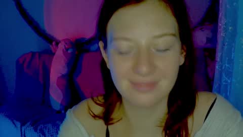 Snapshot of lily_ember chatting on 01-11-26, 09:20 lily_ember online show from 01-11-26, 09:20