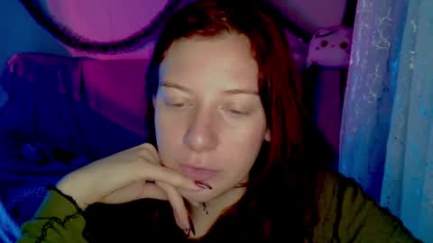 Snapshot of lily_ember chatting on 01-18-26, 08:45 lily_ember online show from 01-18-26, 08:45