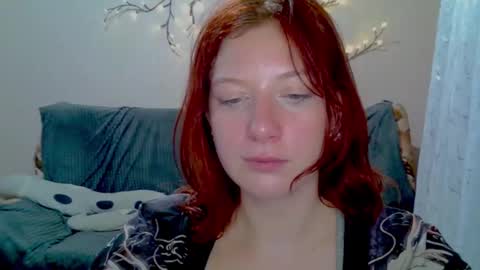 Snapshot of lily_ember chatting on 02-15-26, 02:58 lily_ember online show from 02-15-26, 02:58