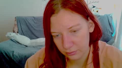 Snapshot of lily_ember chatting on 02-20-26, 08:38 lily_ember online show from 02-20-26, 08:38