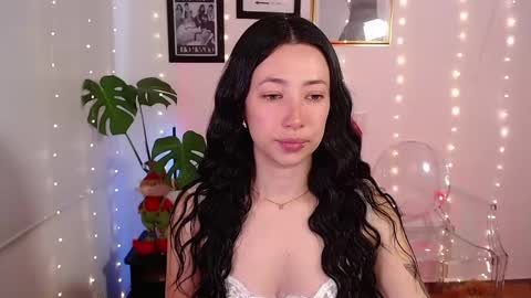 Snapshot of lily_evans_ chatting on 12-10-24, 10:47 just lily online show from 12-10-24, 10:47