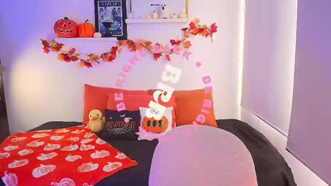 just lily online show from 10-29-25, 09:38