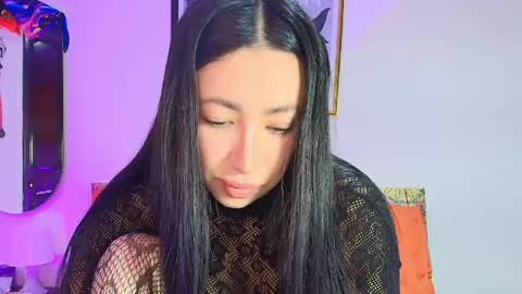Snapshot of lily_evans_ chatting on 05-16-26, 11:46 just lily online show from 05-16-26, 11:46
