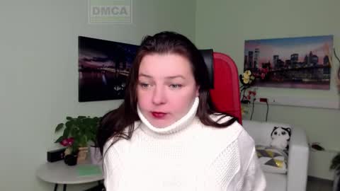 Lily online show from 11-12-25, 04:57