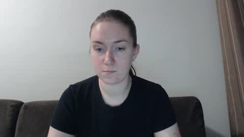 lily_love_x online show from 12-04-24, 11:35