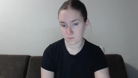 lily_love_x online show from 01-31-25, 06:02