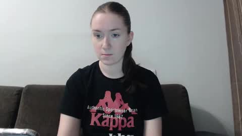 lily_love_x online show from 02-11-25, 02:46