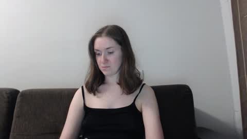 lily_love_x online show from 09-17-25, 10:22
