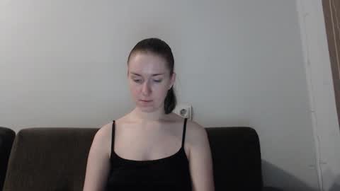 lily_love_x online show from 10-21-25, 12:44
