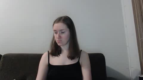 lily_love_x online show from 10-23-25, 05:29