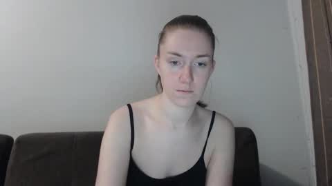 lily_love_x online show from 10-24-25, 11:56