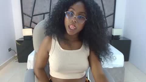 Snapshot of lily_mendoza chatting on 06-11-26, 07:56 lily_mendoza online show from 06-11-26, 07:56