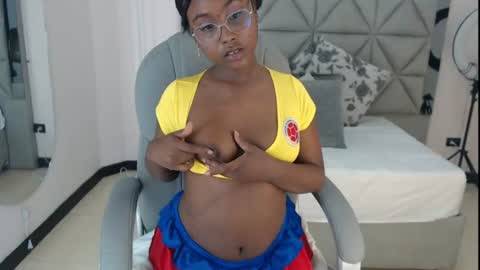 Snapshot of lily_mendoza chatting on 07-03-26, 07:53 lily_mendoza online show from 07-03-26, 07:53