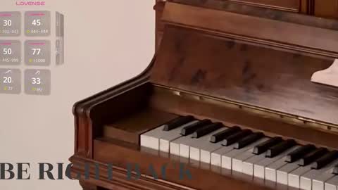 Lily online show from 10-21-25, 11:27