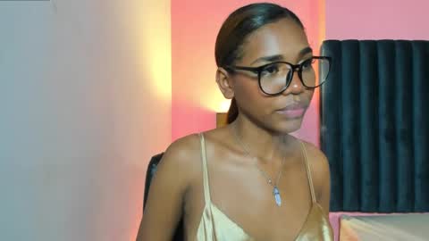 Lily Miiller online show from 02-07-25, 07:38