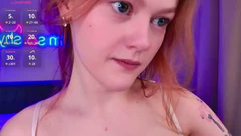 Im Lily online show from 06-19-26, 09:51