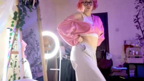 your lilyyyyyyy online show from 04-30-26, 10:03