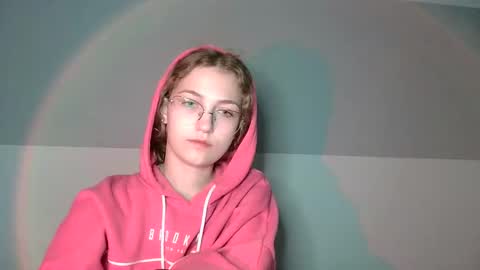 small lily online show from 09-30-25, 07:13