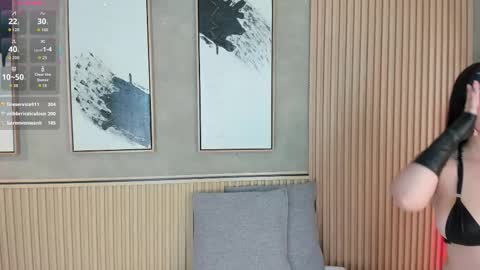 Snapshot of lily_vale chatting on 12-14-25, 07:18 Lily online show from 12-14-25, 07:18