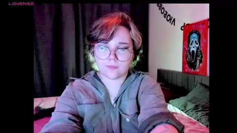 Lily online show from 06-17-26, 09:05