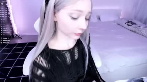 Lily online show from 03-06-25, 10:15