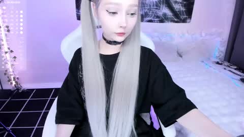Lily online show from 05-09-26, 03:34