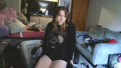 lilybvixen online show from 04-19-26, 05:23