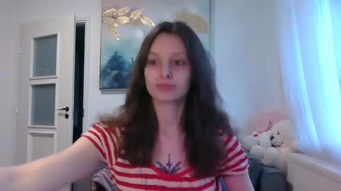 lilycandy_ online show from 04-04-26, 12:35