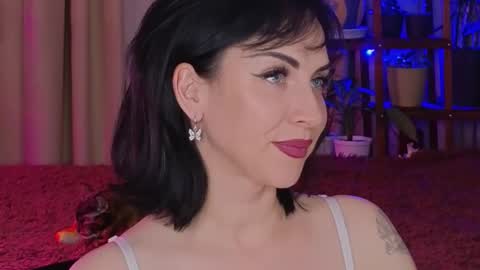 Lily online show from 11-28-25, 05:15