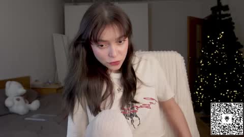 Lily   online show from 12-11-24, 04:20