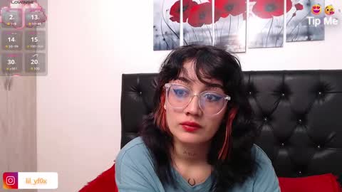 Snapshot of lilyfox23 chatting on 10-04-25, 12:58 lilyfox23 online show from 10-04-25, 12:58
