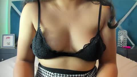 Sweetie Lily online show from 04-24-26, 02:08