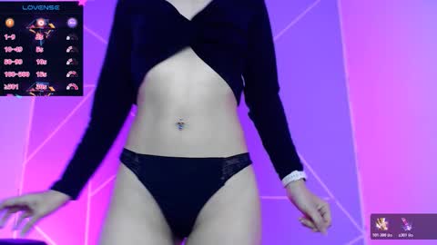 Snapshot of lilylouisee_ chatting on 11-14-25, 07:12 Liliana louise online show from 11-14-25, 07:12