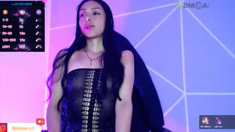 Snapshot of lilylouisee_ chatting on 01-15-26, 11:48 Liliana louise online show from 01-15-26, 11:48